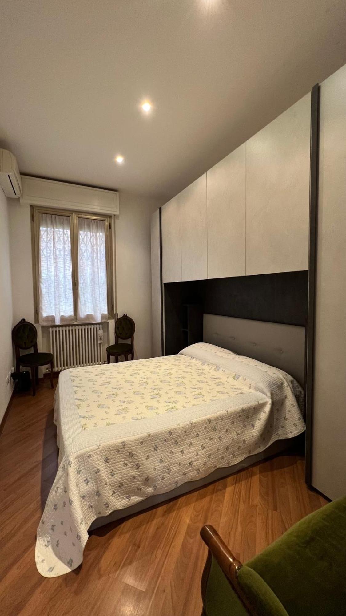 Charming Apartment Near Saragozza Болонья Экстерьер фото
