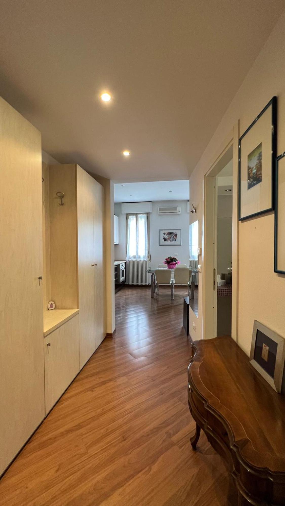 Charming Apartment Near Saragozza Болонья Экстерьер фото