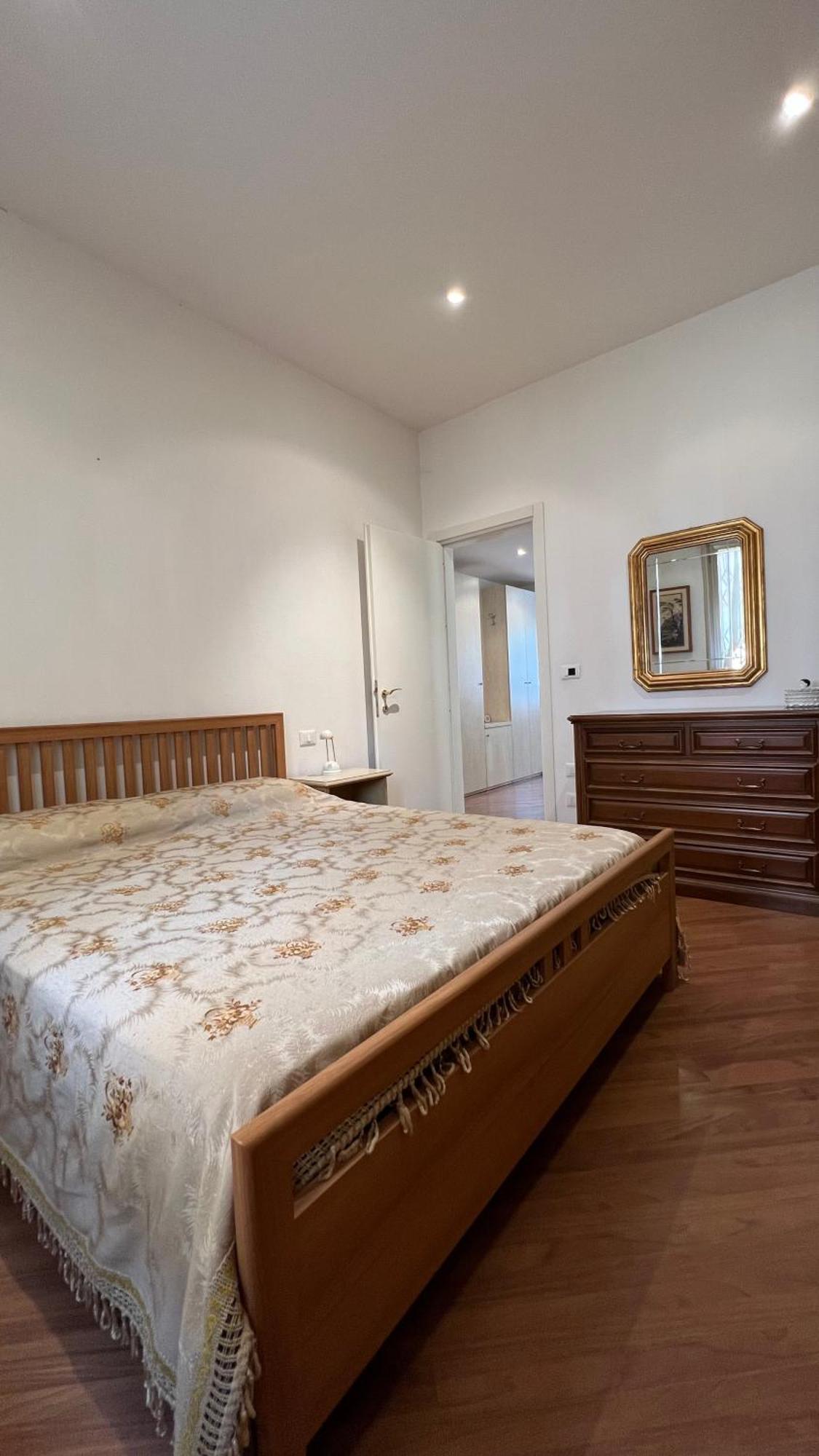 Charming Apartment Near Saragozza Болонья Экстерьер фото