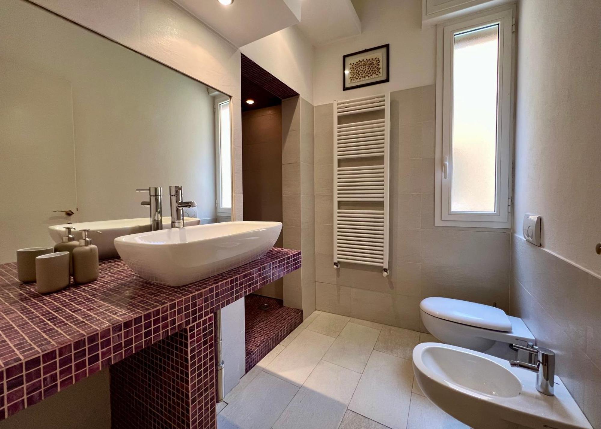 Charming Apartment Near Saragozza Болонья Экстерьер фото